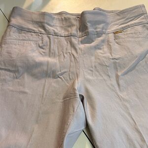 Jones New York Signature Ladies L Tan Elastic Waist Pants